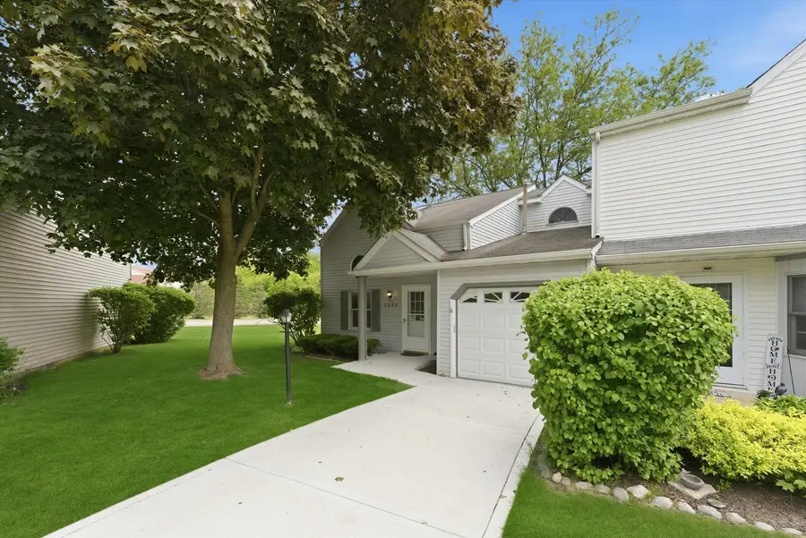 2456 Bridgewater Drive, Woodstock, IL 60098 - #3
