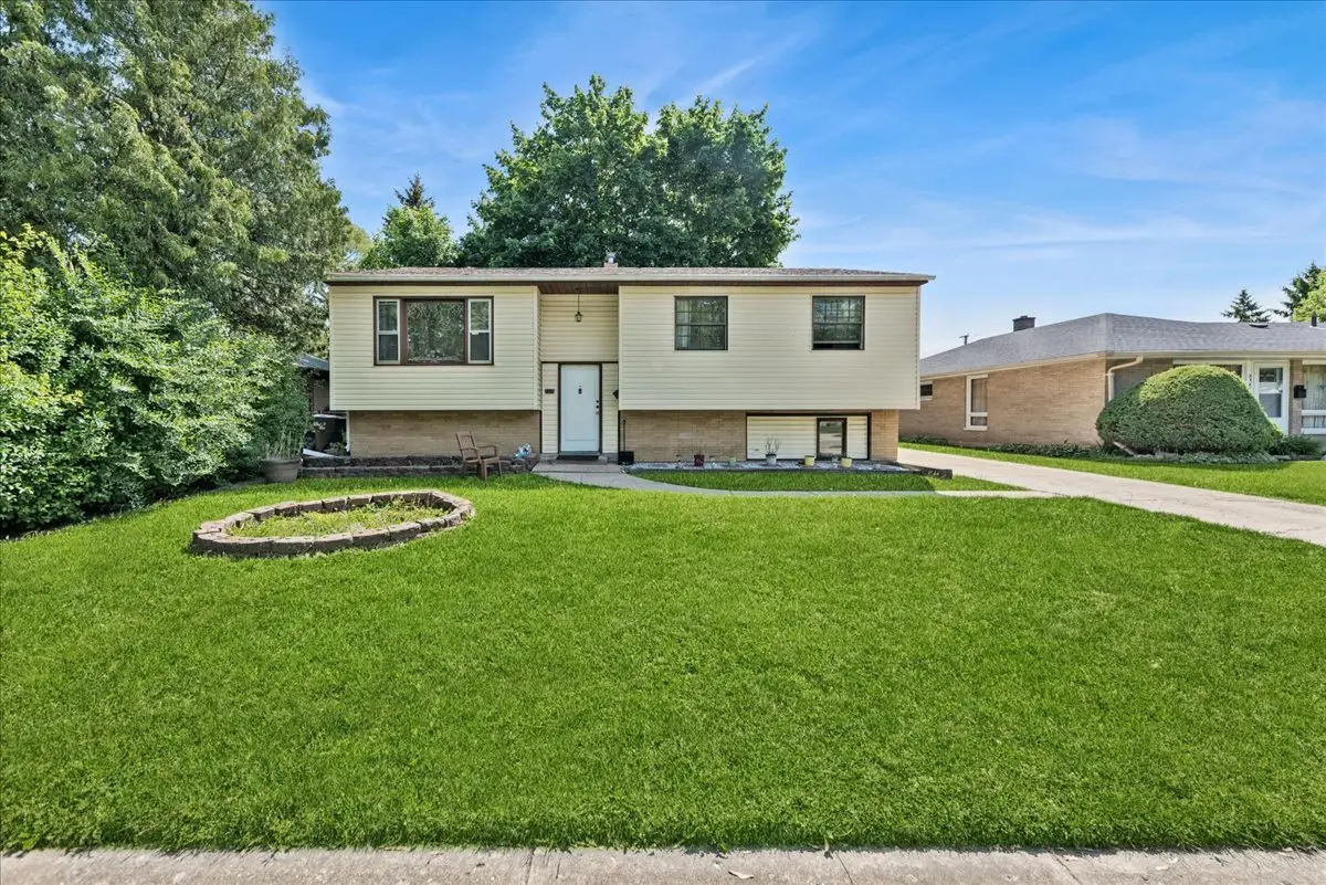 2325 Yeoman Street, Waukegan, IL 60087 - #1