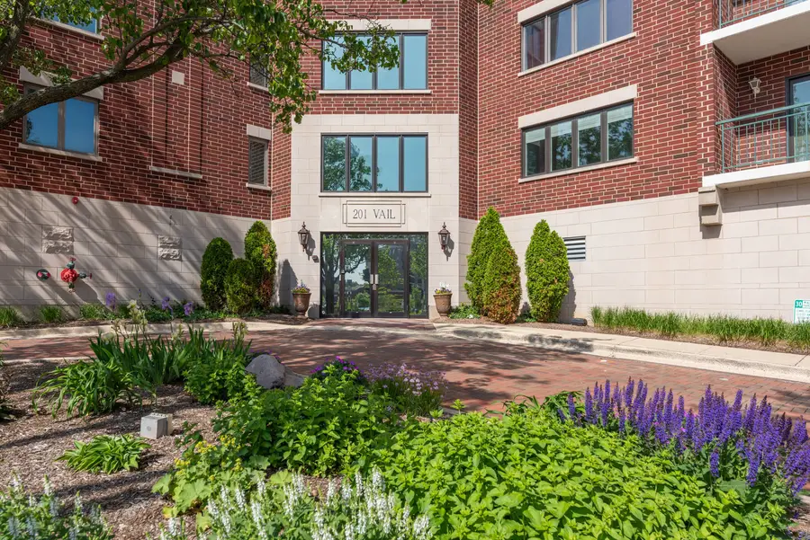 201 N Vail Avenue #807, Arlington Heights, IL 60004 - #2