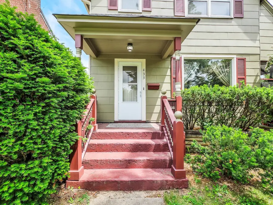 433 Arlington Avenue, Elgin, IL 60120 - #2
