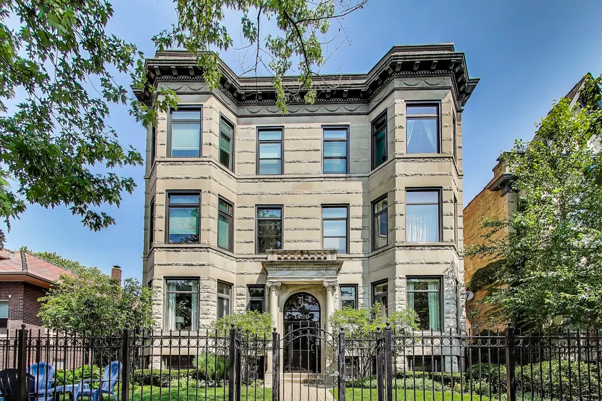 1420 W Belle Plaine Avenue #1E, Chicago, IL 60613 - #1