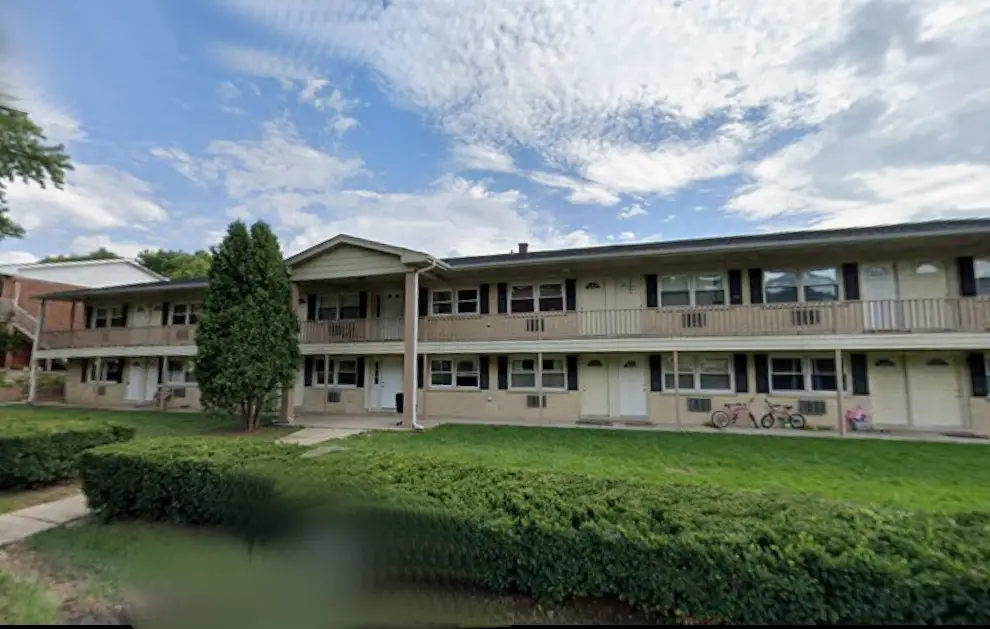 821 Bode Road #4, Elgin, IL 60120 - #1