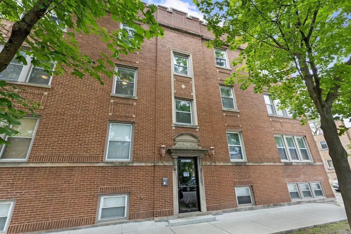 2935 W Rosemont Avenue #2, Chicago, IL 60659 - #1