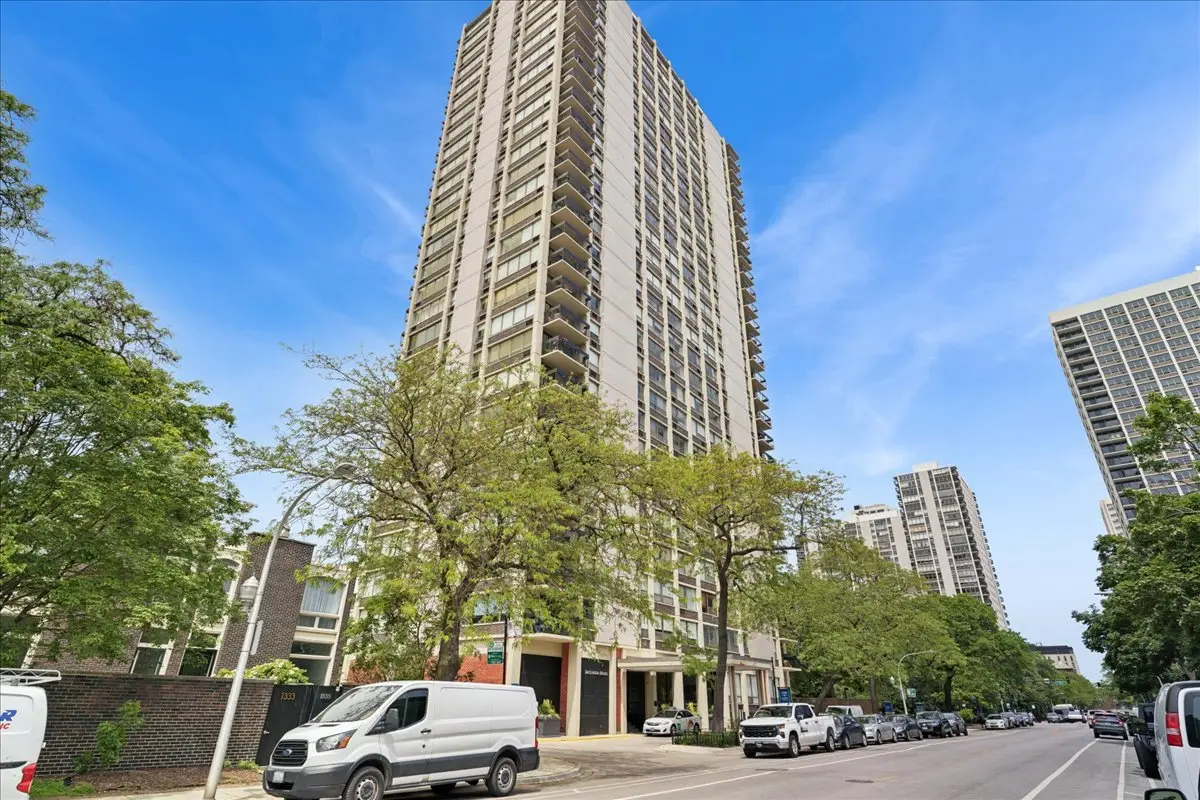 1355 N Sandburg Terrace #706D, Chicago, IL 60610 - #1