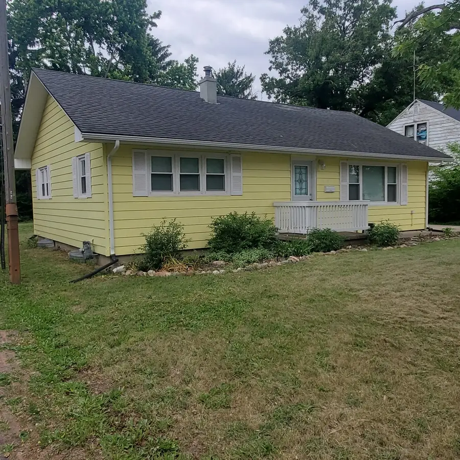 959 S Western Avenue, Watseka, IL 60970 - #2