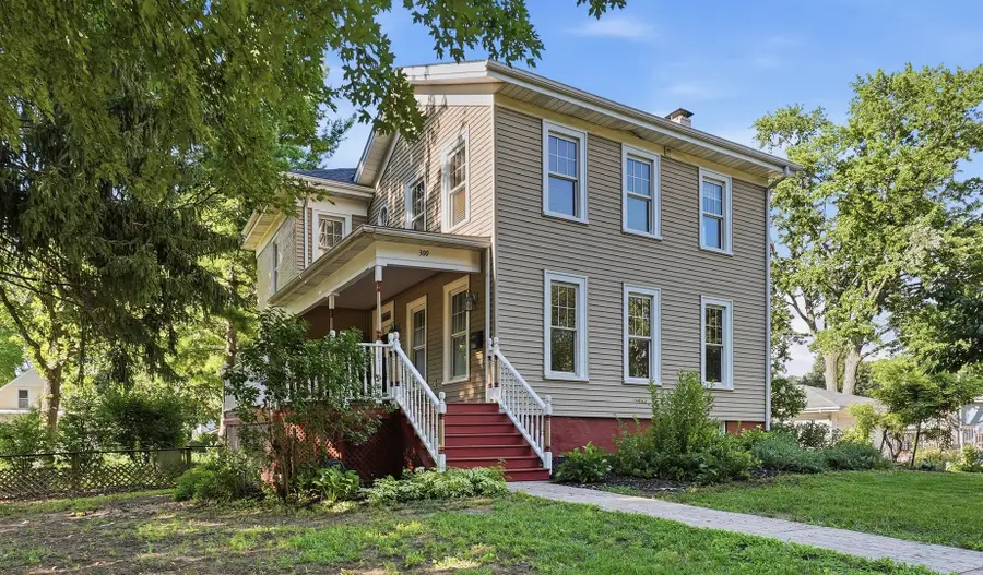 300 E Cypress Street, Normal, IL 61761 - #2
