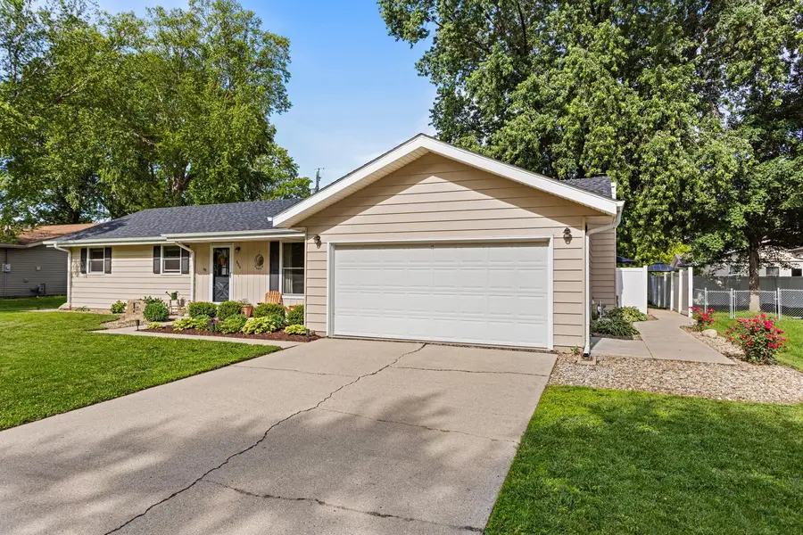 800 Van Buren Street, Monticello, IL 61856 - #2