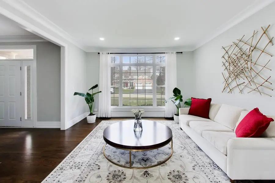 207 Lions Court, Lake Zurich, IL 60047 - #3