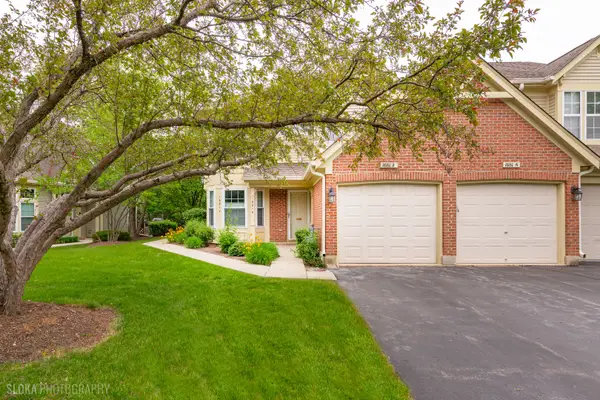 1681 Penny Lane #B, Crystal Lake, IL 60014