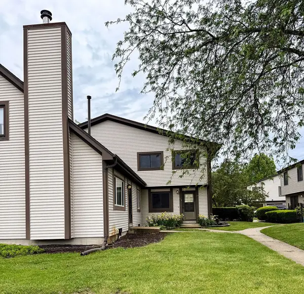 1719 Cedarbrook Court, Sycamore, IL 60178