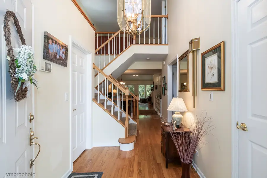 1916 W Ashbury Lane, Inverness, IL 60067 - #2