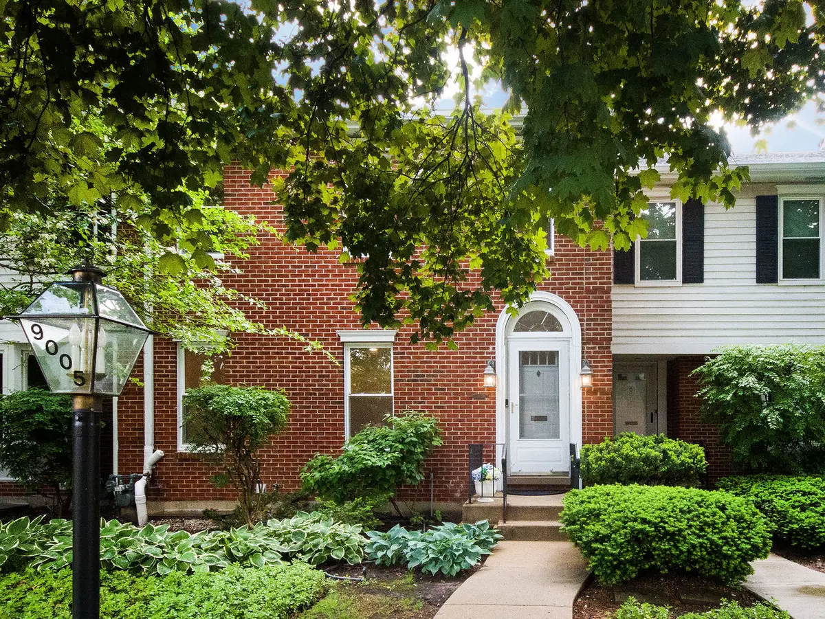 9005 Lincolnwood Drive, Evanston, IL 60203 - #1