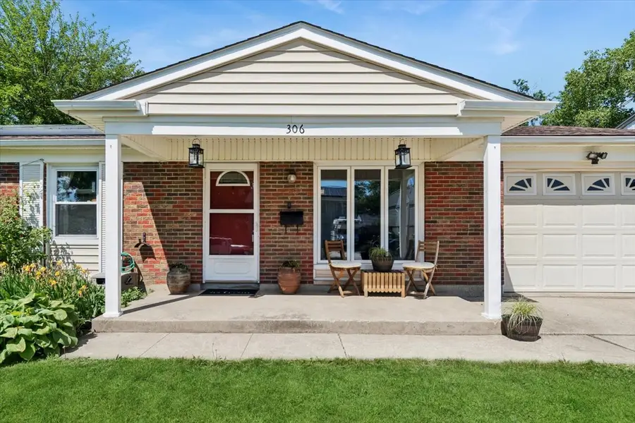 306 Hale Avenue, Romeoville, IL 60446 - #2
