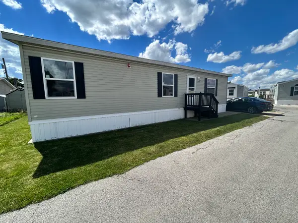 8800 S Harlem Avenue #404, Bridgeview, IL 60455