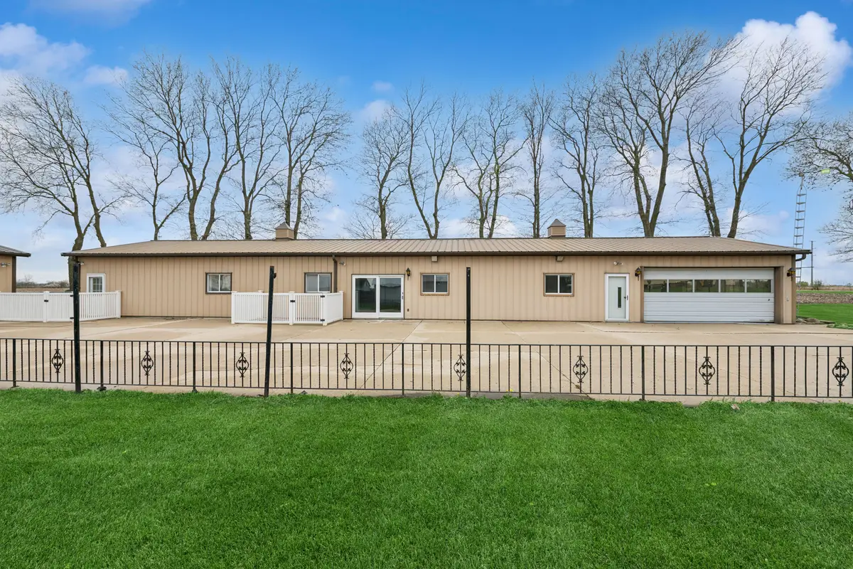 1430 N 30th Road, Ottawa, IL 61350 - #1
