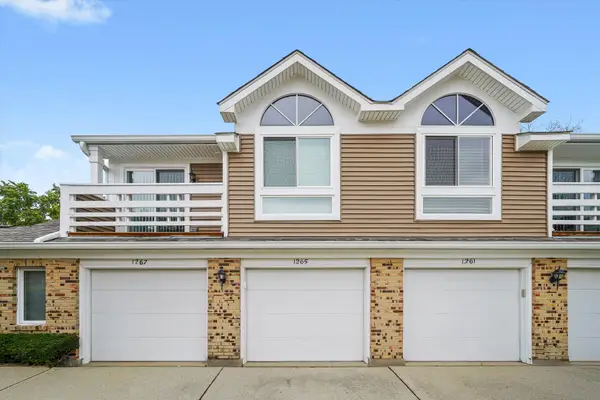 1265 Ranchview Court, Buffalo Grove, IL 60089