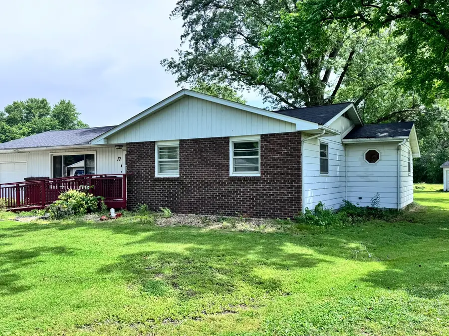 17 Crestwood, Centralia, IL 62801 - #2