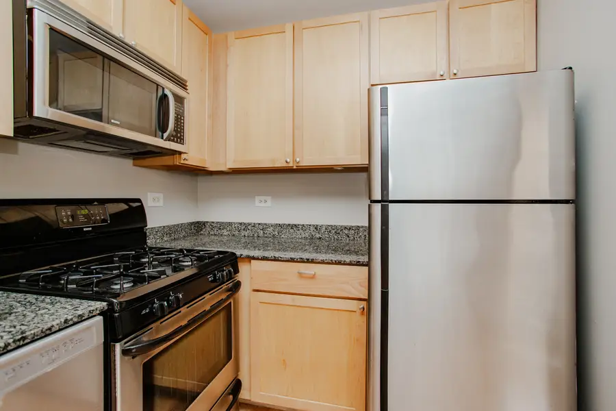 7521 N Damen Avenue #K1, Chicago, IL 60645 - #2