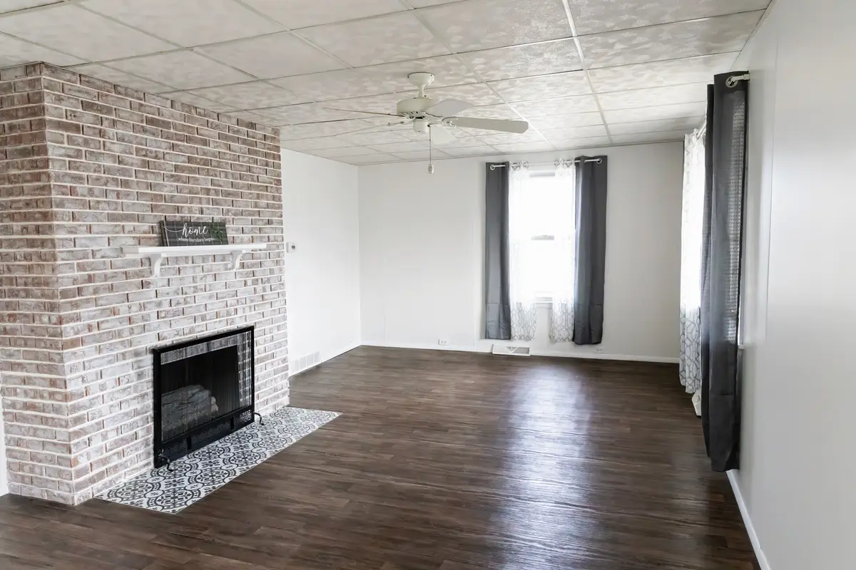 302 S 4th Avenue, Streator, IL 61364 - #1
