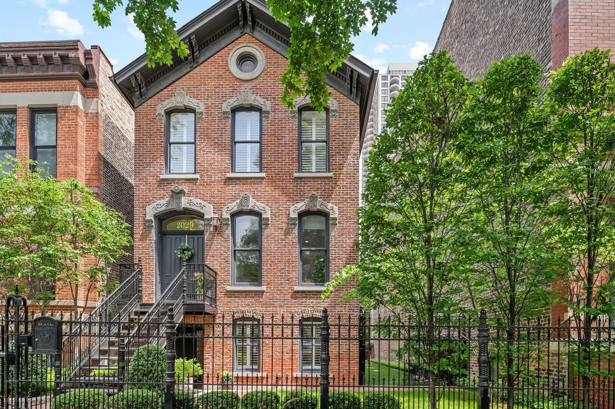 2029 N Sedgwick Street, Chicago, IL 60614 - #1