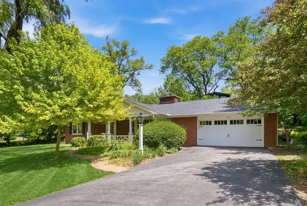 237 Beachview Lane, North Barrington, IL 60010
