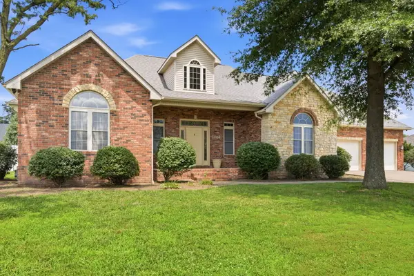 1104 Daybreak Drive, Marion, IL 62959