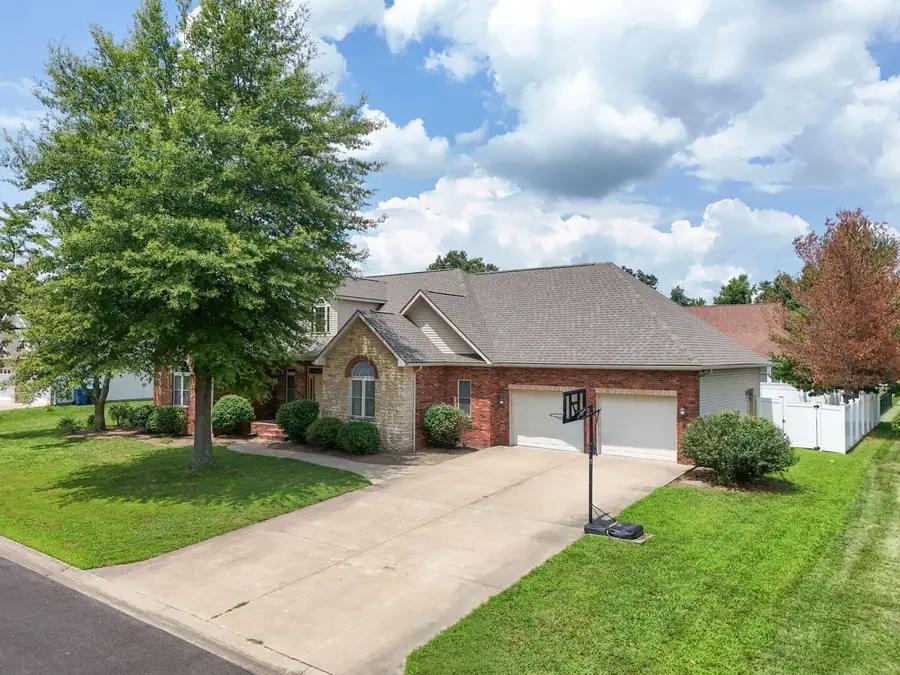 1104 Daybreak Drive, Marion, IL 62959 - #3