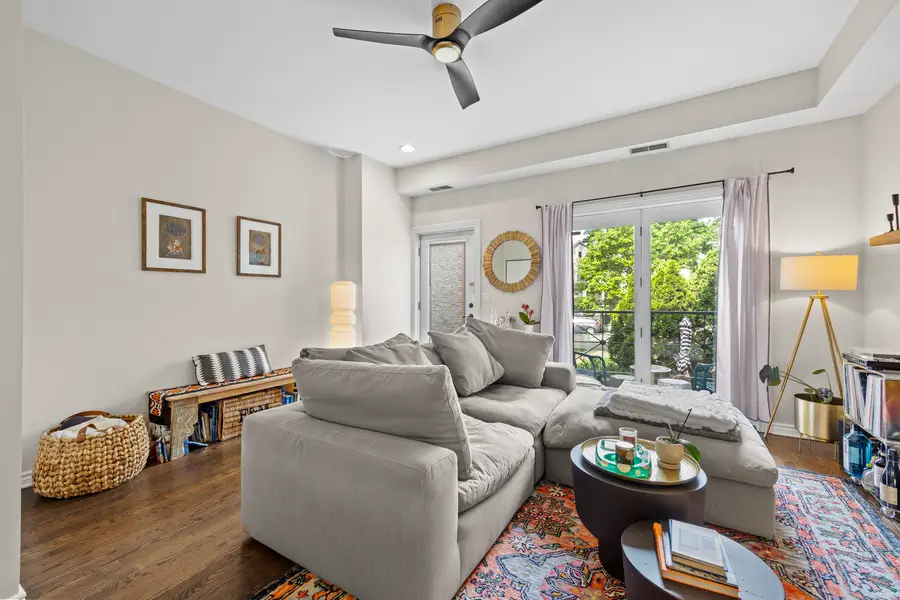 3053 N Clifton Avenue #7, Chicago, IL 60657 - #3