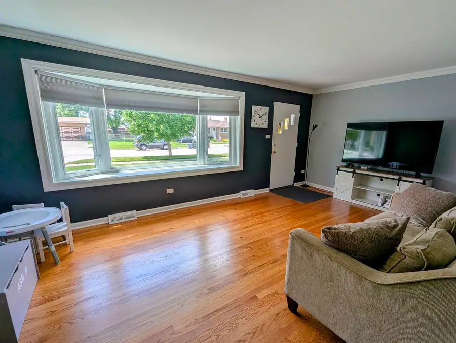 10849 Moody Avenue, Chicago Ridge, IL 60415 - #2