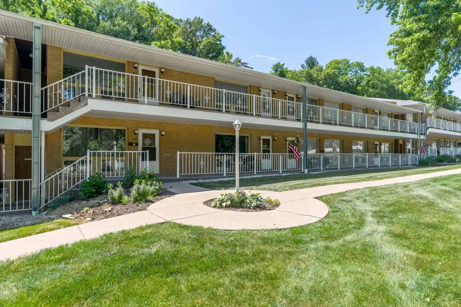 1104 Kimberly Road #804, Bettendorf, IA 52722 - #2