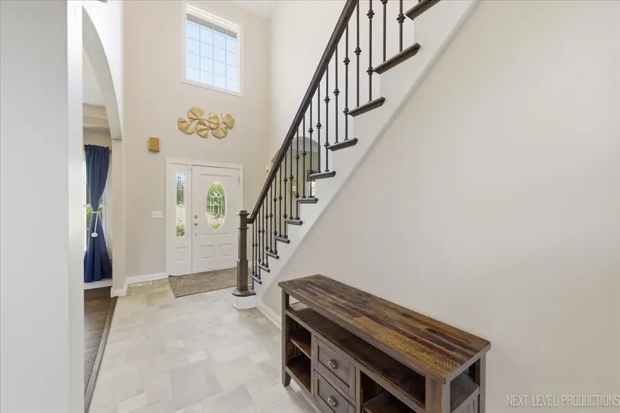 39W842 Louisa May Alcott Lane, Saint Charles, IL 60175 - #3