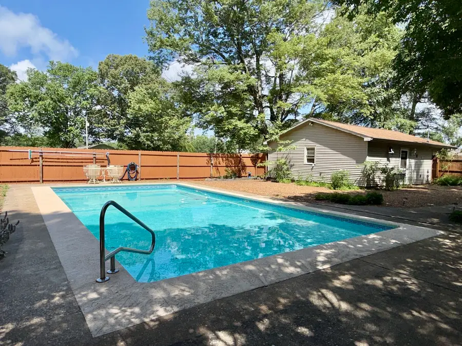956 Country Club Road, Metropolis, IL 62960 - #3