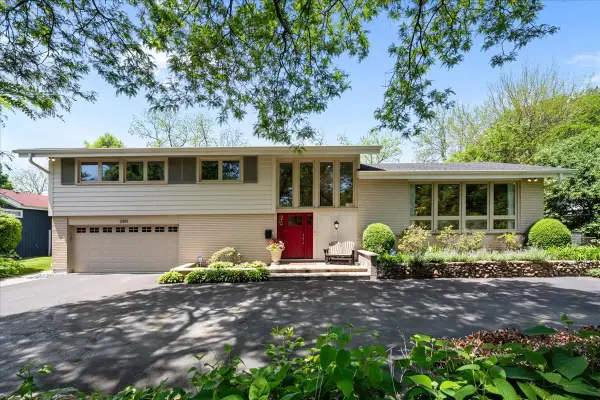 280 Aspen Lane, Highland Park, IL 60035