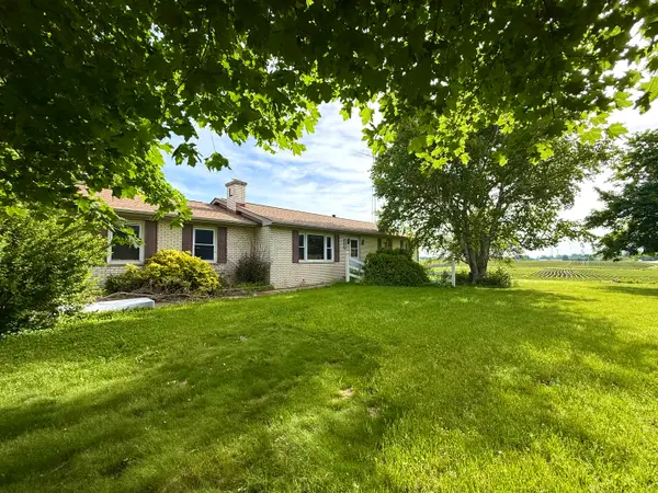 704 Carnahan Road, Compton, IL 61318