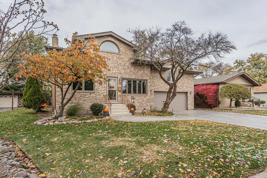 6528 Ridge Drive, Chicago Ridge, IL 60415 - #2
