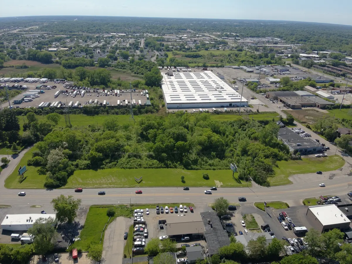 100 S Green Bay Road, Waukegan, IL 60085 - #1