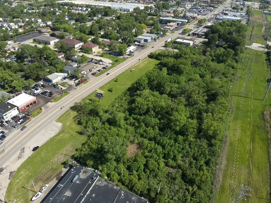 100 S Green Bay Road, Waukegan, IL 60085 - #2