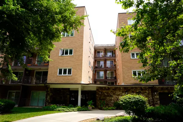 Address Withheld By Seller, Evanston, IL 60201