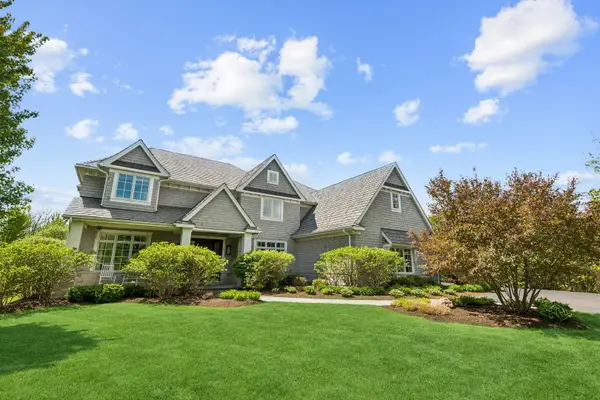 28 Aberdeen Court, Bannockburn, IL 60015