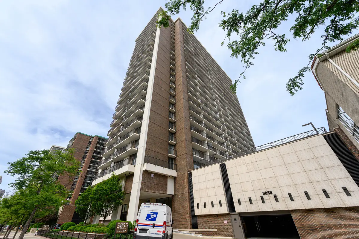 5855 N Sheridan Road #24J, Chicago, IL 60660 - #1