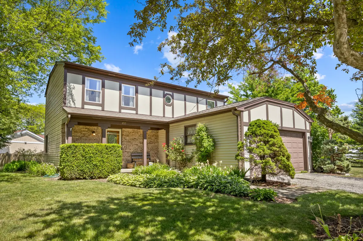 652 Cherry Valley Road, Vernon Hills, IL 60061 - #1