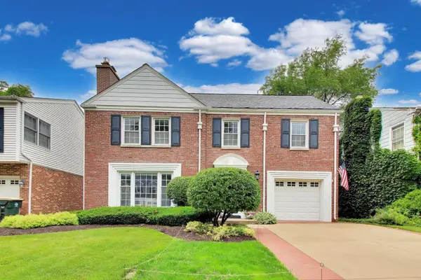 434 S Beverly Lane, Arlington Heights, IL 60005