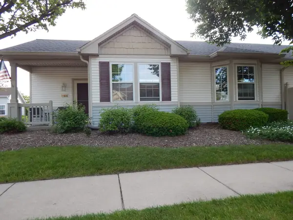 11645 River Terrace Lane, Huntley, IL 60142