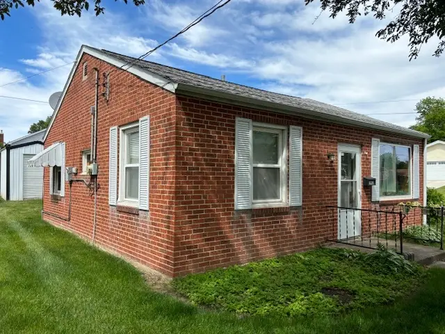628 E Division Street, Kewanee, IL 61443 - #2