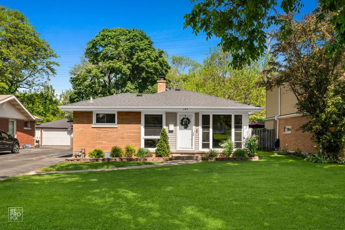 187 N Hampshire Avenue, Elmhurst, IL 60126 - #1