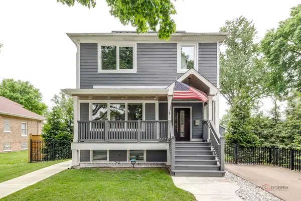 1455 Campbell Avenue, Des Plaines, IL 60016