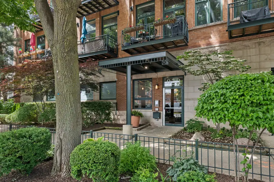 920 W Sheridan Road #308, Chicago, IL 60613 - #2
