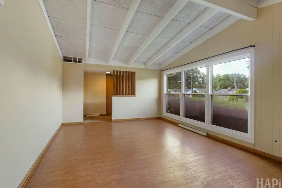 2400 Hyde Park Avenue, Waukegan, IL 60085 - #2