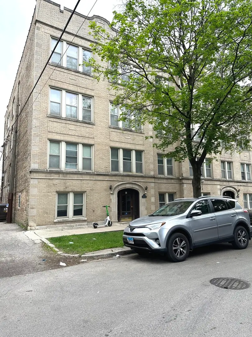 3253 W Olive Avenue #3W, Chicago, IL 60659 - #1