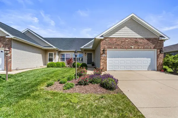 1704 Timber Wolf Lane, Mahomet, IL 61853